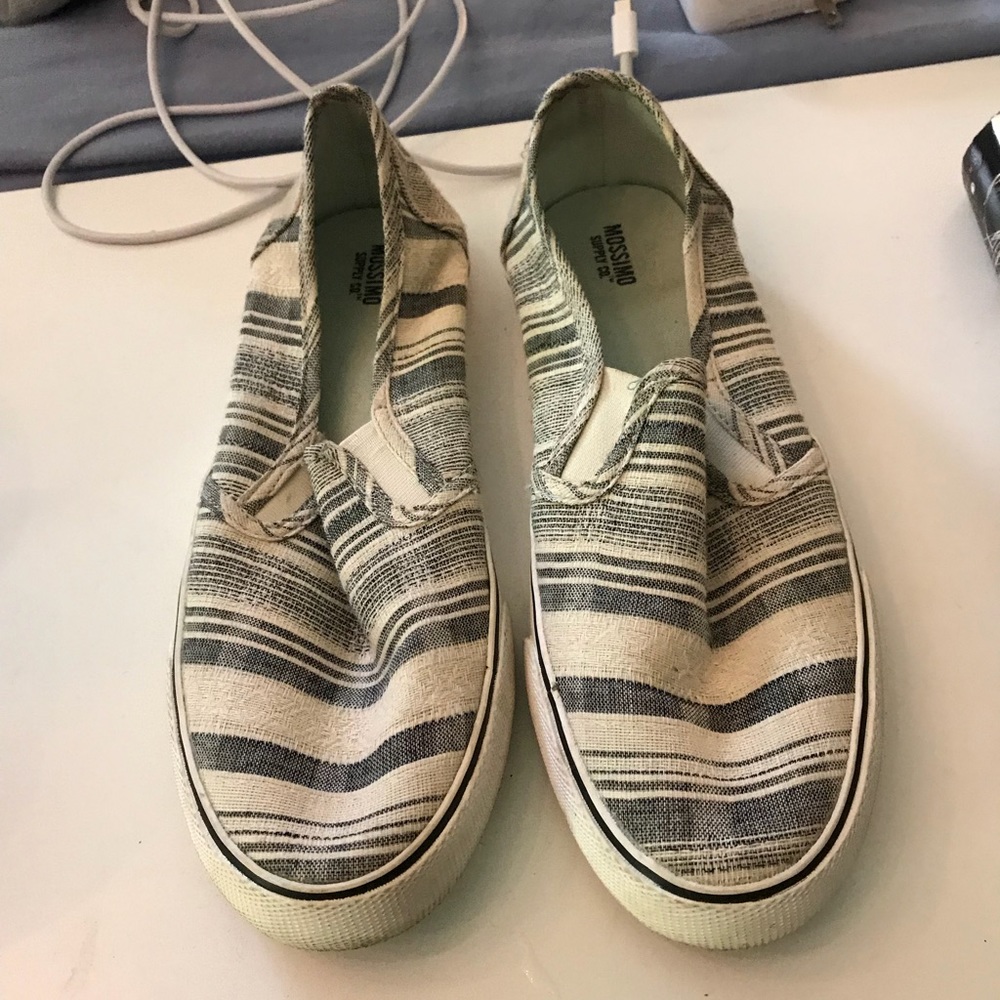 Slip ons